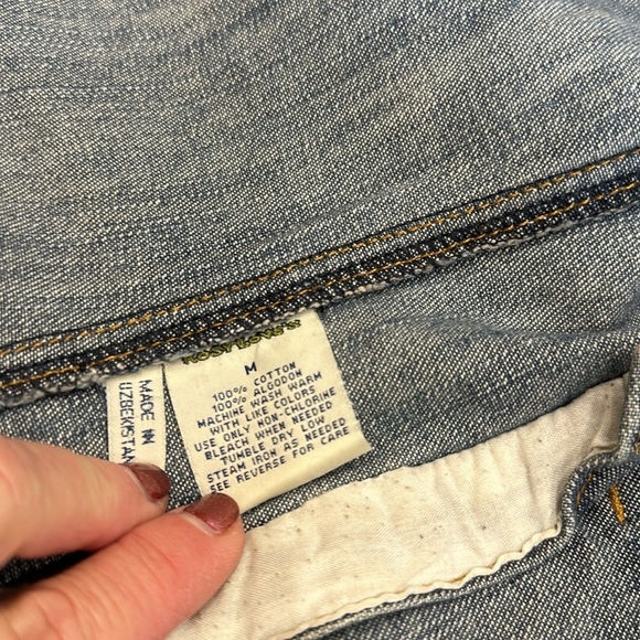 🎉hostpick😁Baby phat denim, md blue logo stitch above front pocket & on back M - Picture 14 of 14